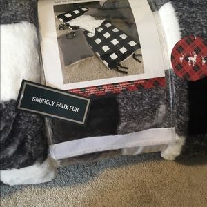 2/$30 Faux fur sleeping bag